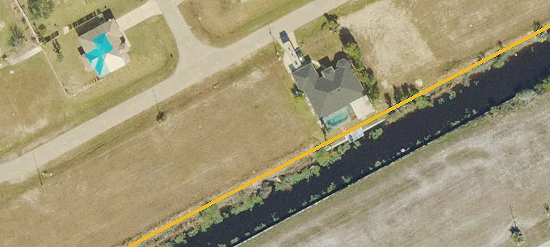 Residential Lot in Cape Coral