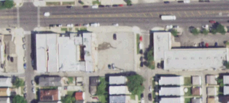 West Fullerton Avenue Parking Lot