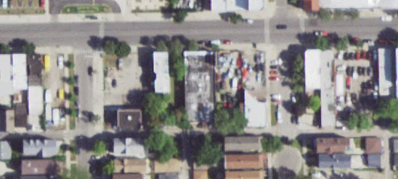 Large Land Parcel with Warehouse