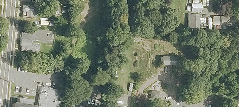 Versatile Mixed-Use Property in Hazardville