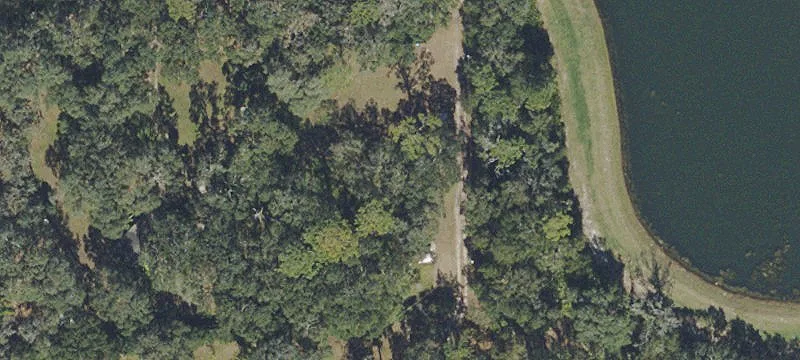 Riverview Land: Private Oasis Awaits