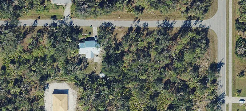 Treelined Lot in Port Charlotte