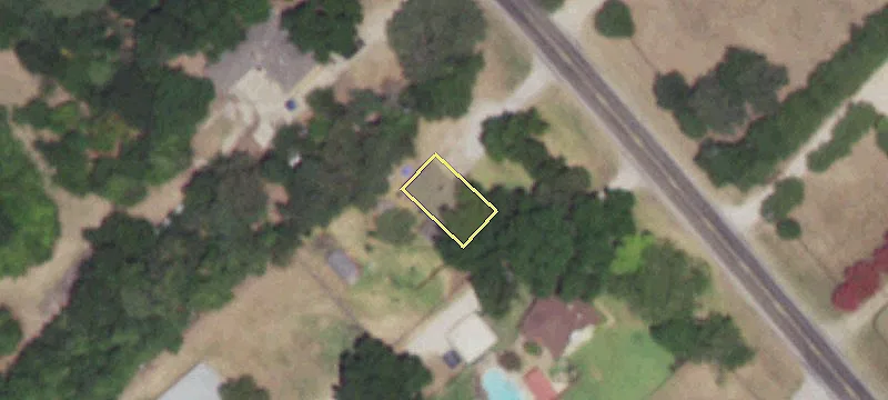 Acreage with Horse-Ready Amenities