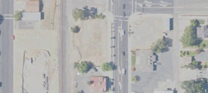 Corner Lot on Lincoln Boulevard