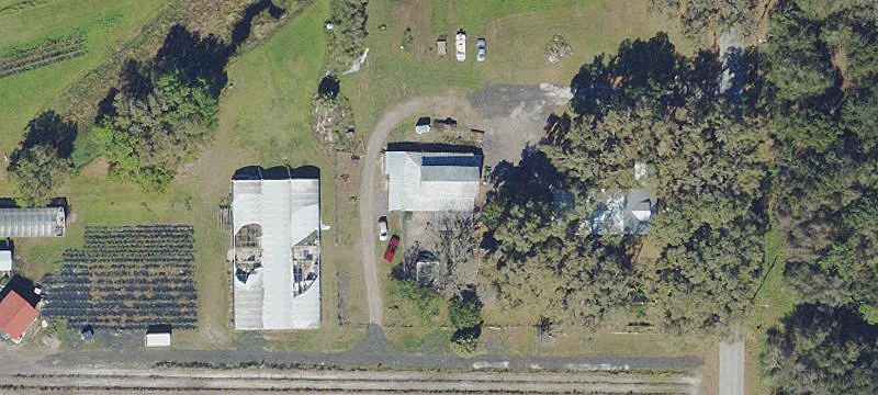 Retail Property Near Yalaha Bakery