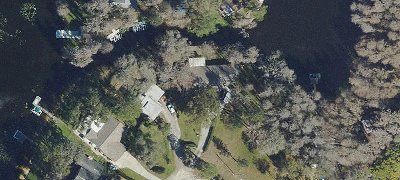 Land in Moon Lake