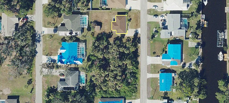 Land in Port Charlotte