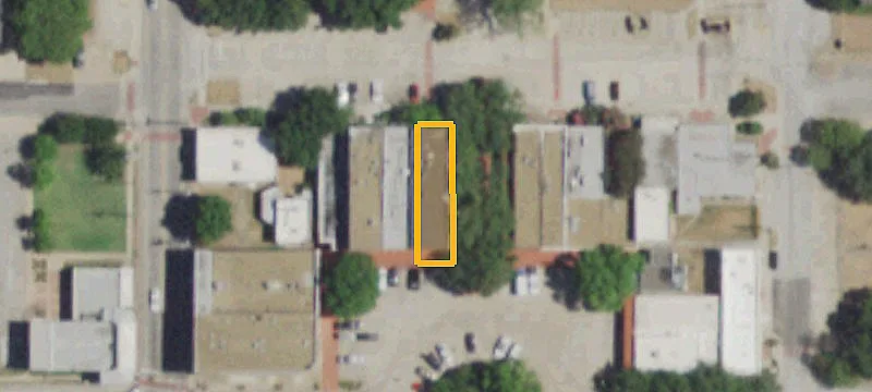 Retail Space in Historic Square