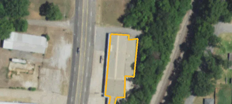 Denison Retail Property For Sale