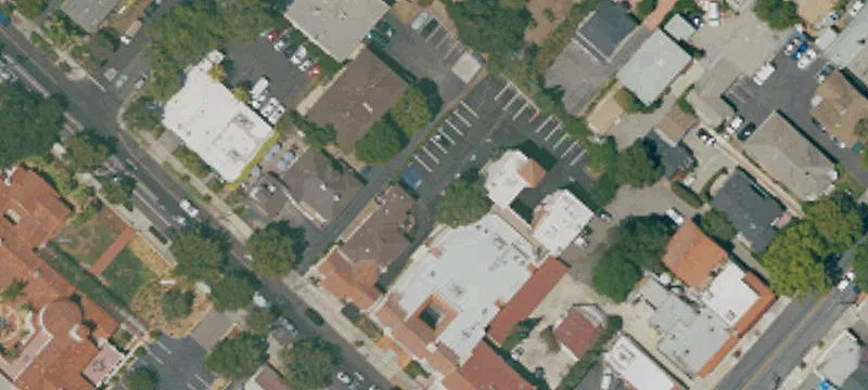 De La Vina Corner Lot
