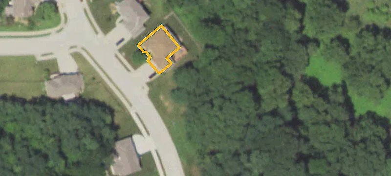 Land in Parkville, Missouri
