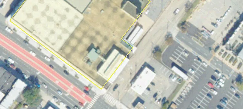 Retail/Convenience Store in Shockoe Bottom