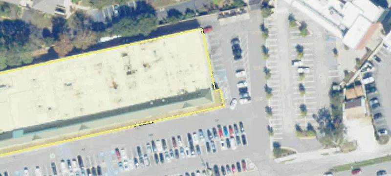 Prime Retail Location Near Oceanfront