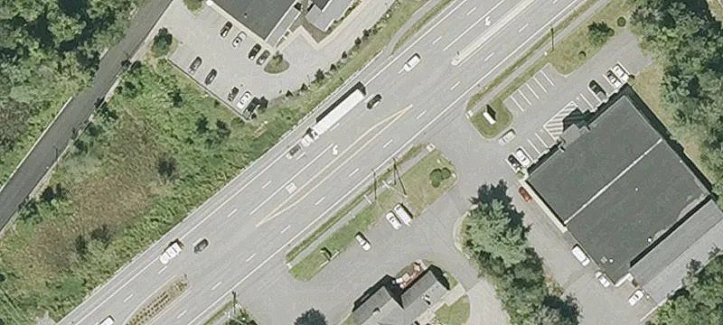 Bedford Village Shoppes Commercial Property
