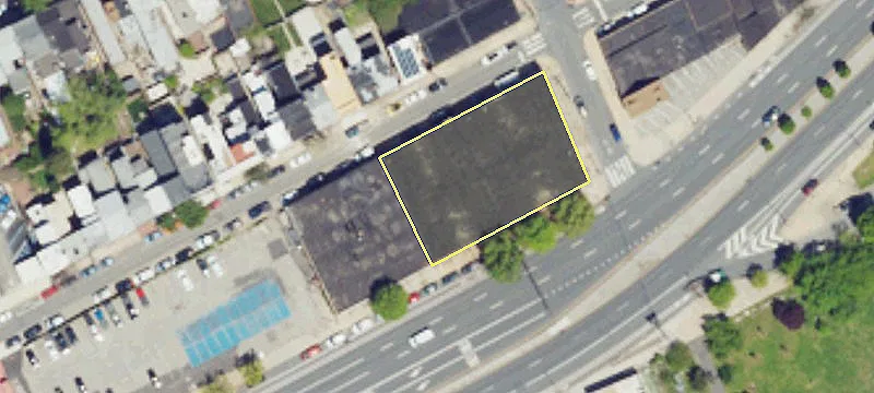 Retail Space on Delaware Avenue