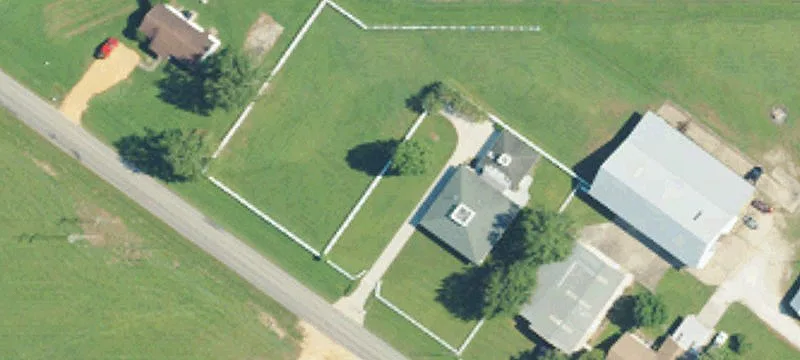 Exceptional Commercial Building Near I-65