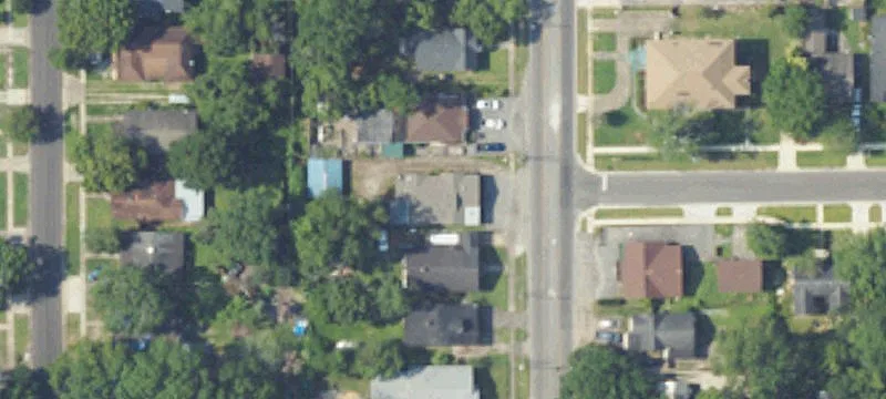 Commercial Building on High Traffic