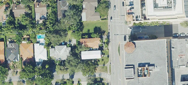 Updated Duplex Near Miracle Mile