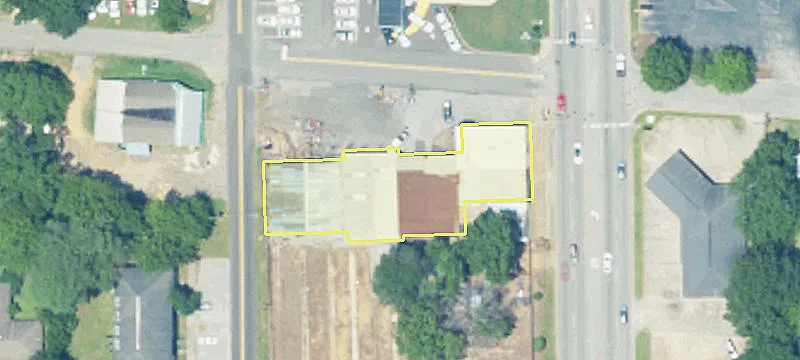 Corner Acres in Northport, AL