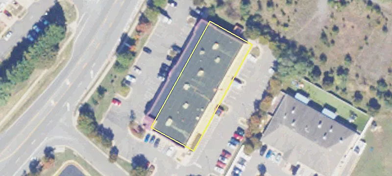 Commercial Space in Thriving Locale