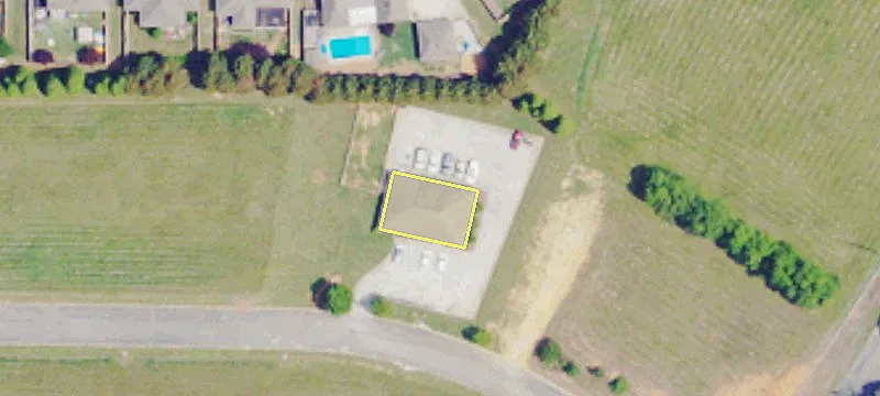 Commercial Lot in High-Traffic Area