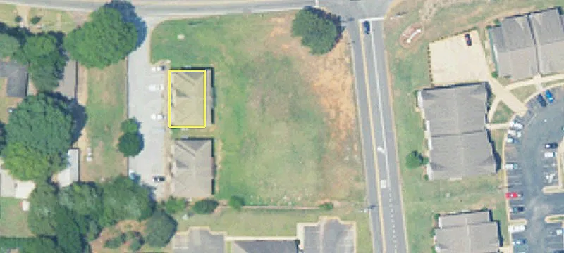 Commercial Land in High Traffic Area
