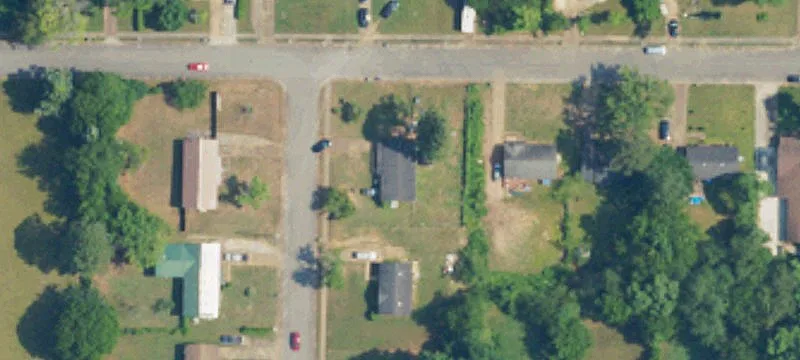 Residential Land in Quiet Neighborhood