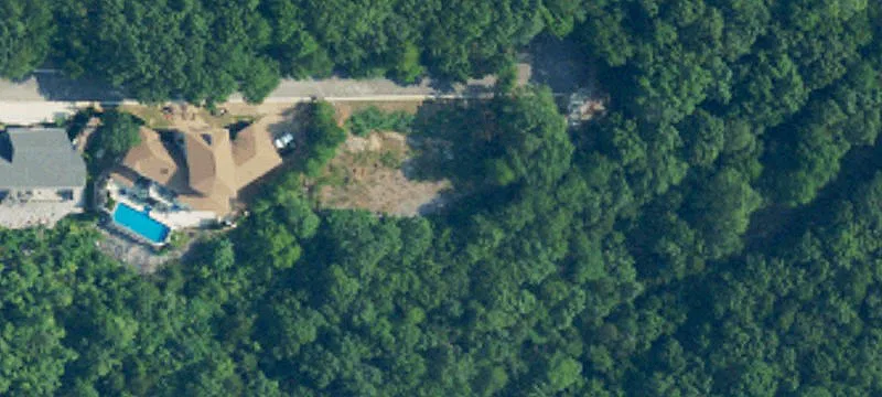 Bluff Lot in Gated Community