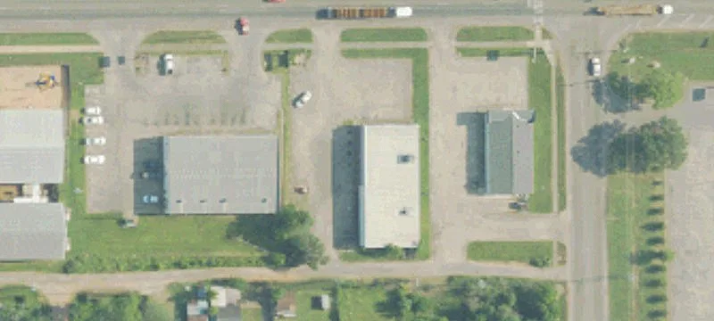 Selma Commercial Building on Highland