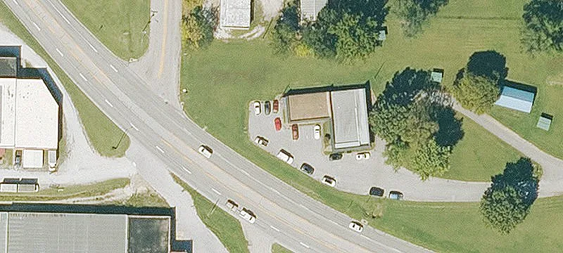 Versatile Commercial/Residential Opportunity