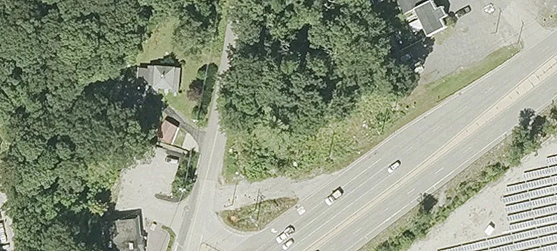 Commercial Land at Signalized Intersection