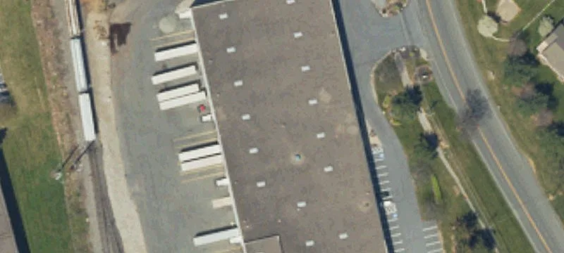 Industrial Space with Tailgate & Drive-in Doors