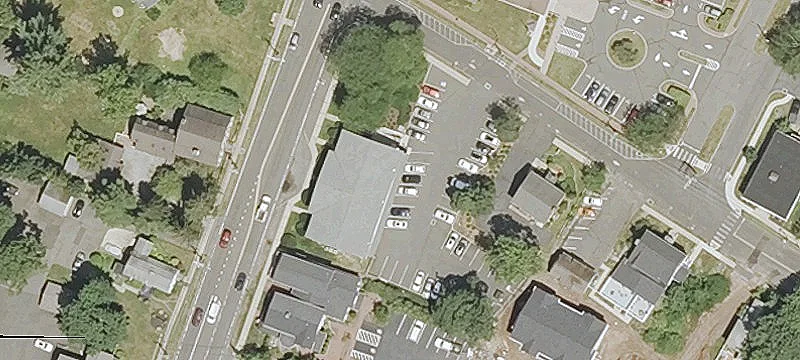 Multi-Use Building in Cheshire Center