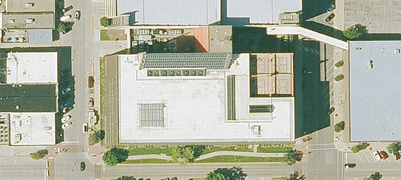 Downtown Office with Extensive Amenities