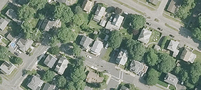 Beverly Multifamily Home Near Beach