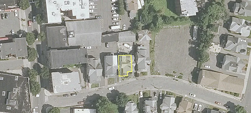 Permitted Rooming House with Garage