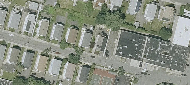 Medford Triplex Near Wellington Station