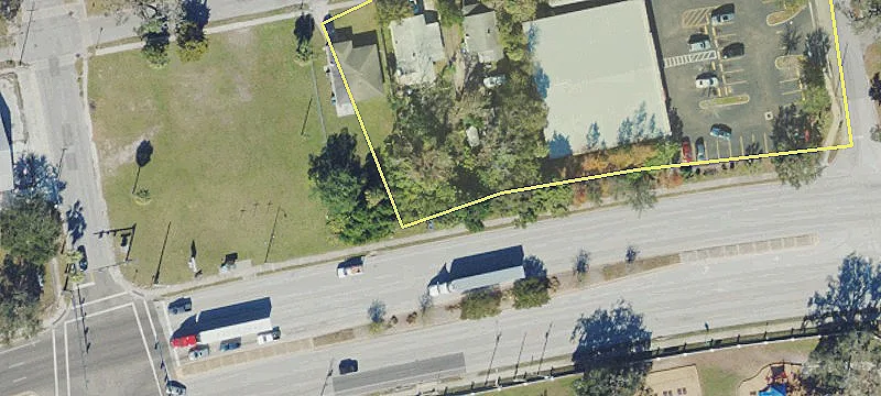 Land in Gulf Of Manatee