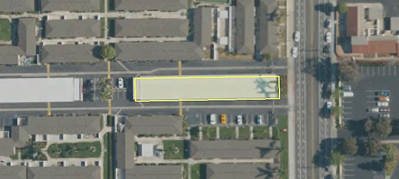 77-Unit Multifamily Complex in Huntington Beach