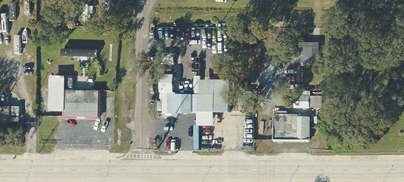 Causeway Blvd Commercial Investment Opportunity