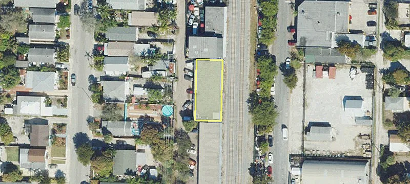 Multi-Tenant Warehouse in Lake Worth