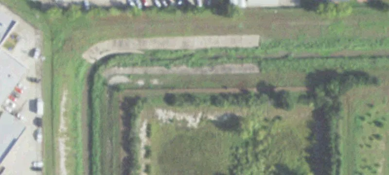 Warehouse with Excellent Parkway Access