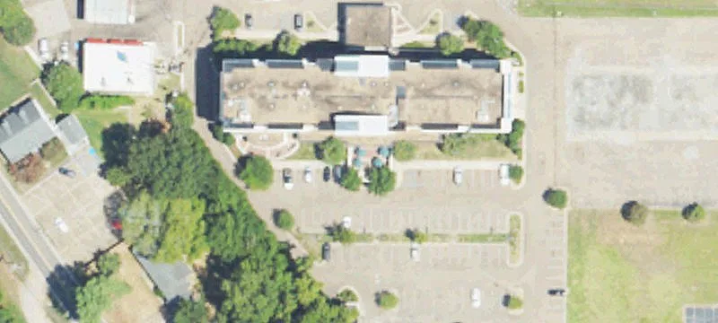 Five-Story Hotel Near I-20