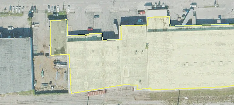 Freestanding Warehouse Building with Rail
