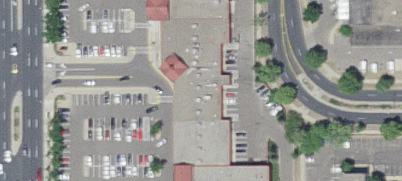Retail Center with High Visibility