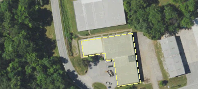 Industrial Building in Bluegrass Park