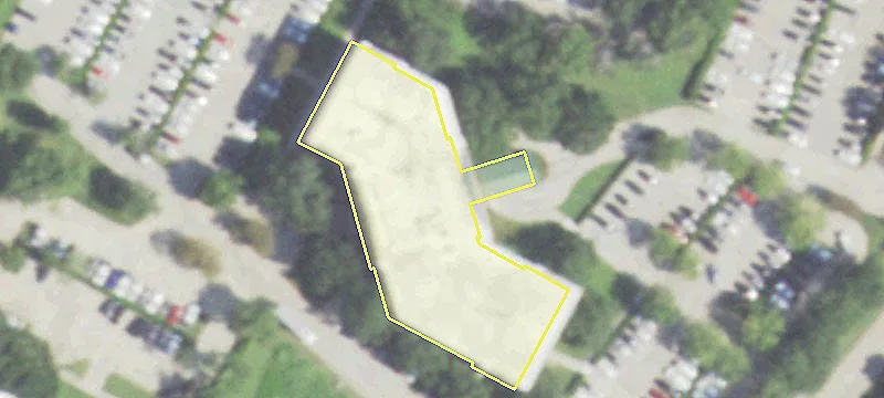 Commercial Space with Controlled Access
