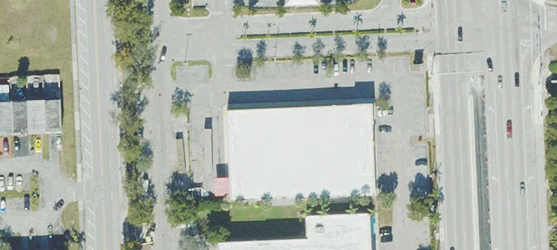 Retail Showroom on Prime Corner