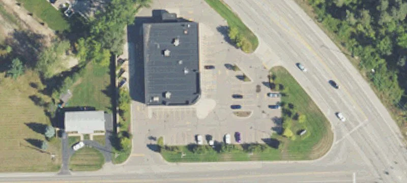 Spacious Retail Building For Sale