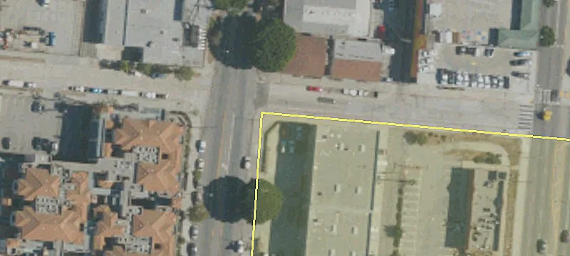 Industrial Space with Secured Yard
